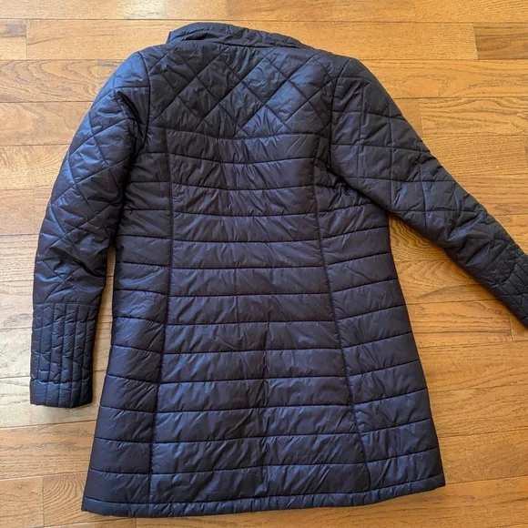 Patagonia down coat. Dark plum - Picture 3 of 3